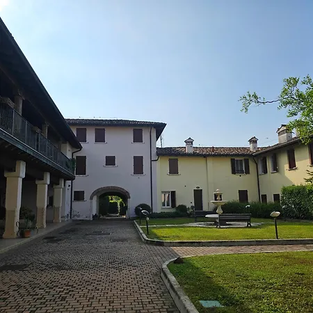 La Casa Di Betty-by Goccia Di Lago Desenzano del Garda